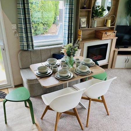 The Sanctuary Holiday Home - Escape The Ordinary Knaresborough Exterior foto