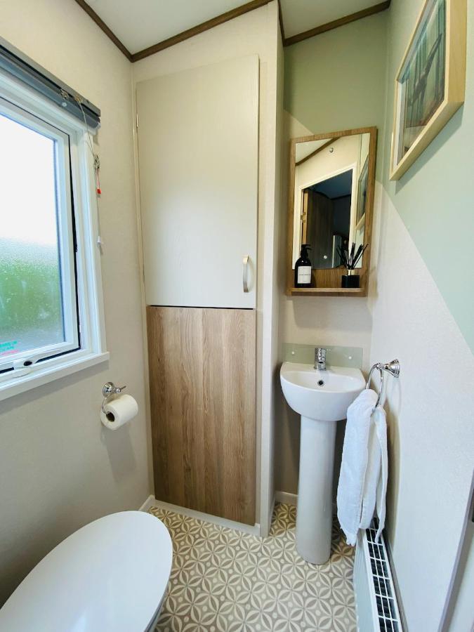 The Sanctuary Holiday Home - Escape The Ordinary Knaresborough Exterior foto